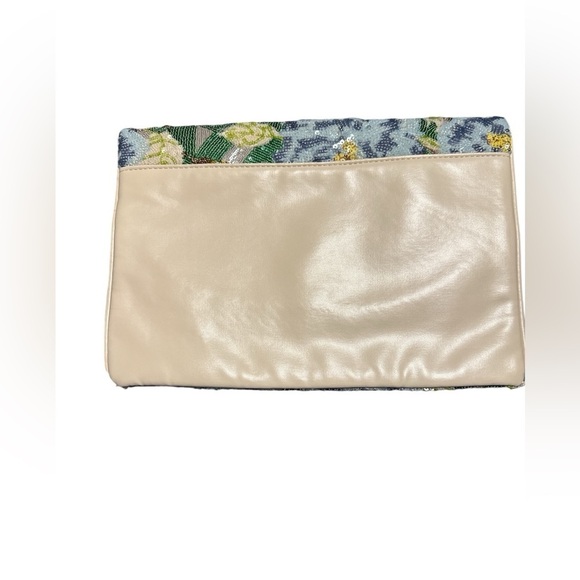 Women Flower Pattern Clutch Bag - Picture 3 of 3
